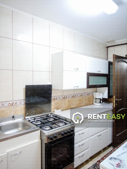De inchiriat ! Apartament cu trei camere situat in zona Copou - Parc