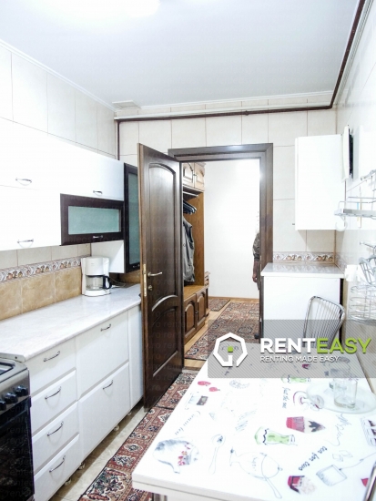 De inchiriat ! Apartament cu trei camere situat in zona Copou - Parc
