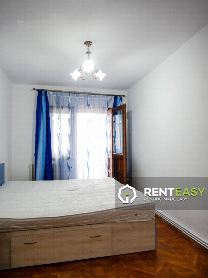 De inchiriat ! Apartament cu trei camere situat in zona Pacurari - Petru Poni