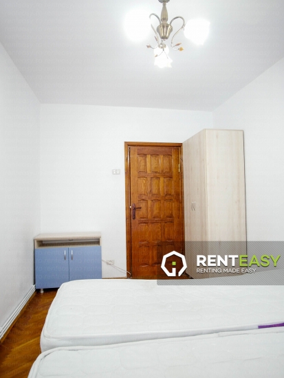 De inchiriat ! Apartament cu trei camere situat in zona Pacurari - Petru Poni
