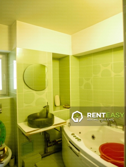 De inchiriat ! Apartament cu 4 camere situat in zona Piata Unirii