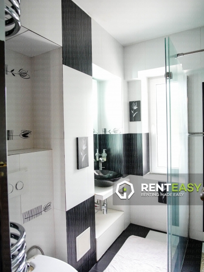 De inchiriat ! Apartament cu 4 camere situat in zona Piata Unirii
