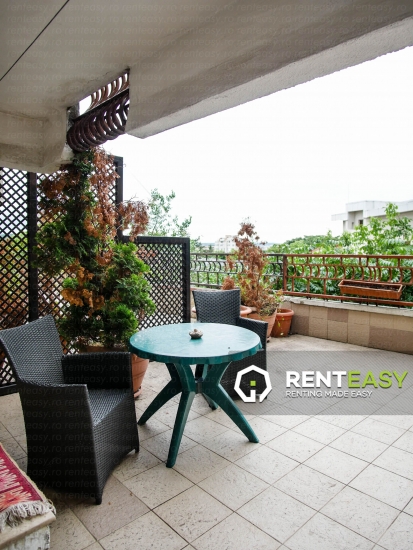De inchiriat ! Apartament cu 4 camere situat in zona Piata Unirii