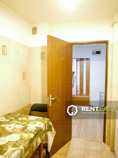 Apartament cu 2 camere de inchiriat situat in zona Podul de Fier