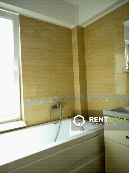 De inchiriat ! Apartament cu o camera in bloc nou situat in zona Piata Chirila
