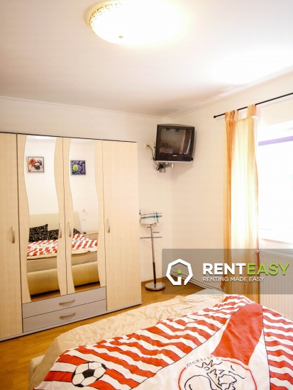 De inchiriat ! Apartament cu doua camere situat in zona Targu Cucu - Tribunal