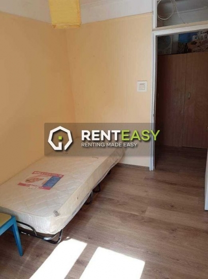De inchiriat ! Apartament cu trei camere de inchiriat situat in zona Tg. Cucu