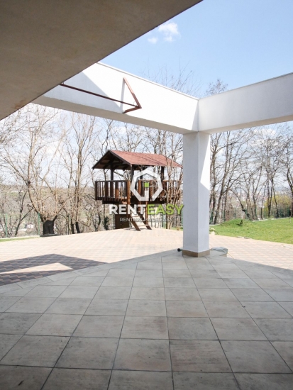 Spatiu comercial de inchiriat Copou - Sararie
