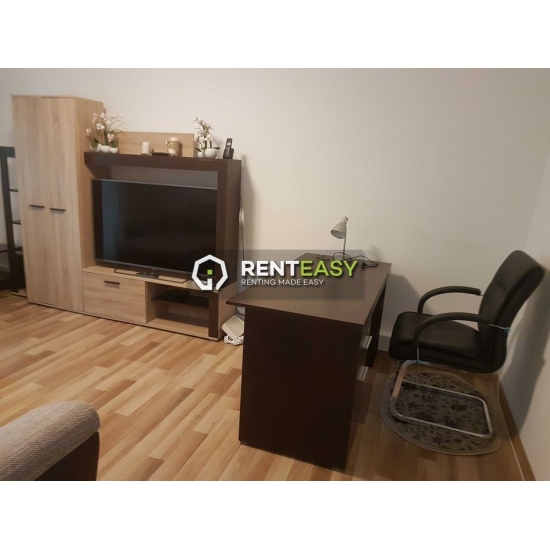 De inchiriat ! Apartament cu trei camere situat in zona Bulevardul Independentei
