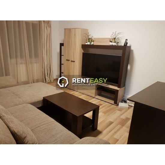 De inchiriat ! Apartament cu trei camere situat in zona Bulevardul Independentei