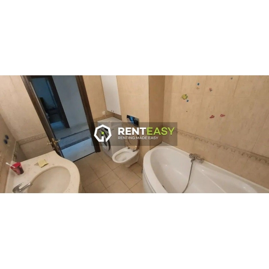 De inchiriat ! Apartament cu 4 camere situat in zona Hala Centrala