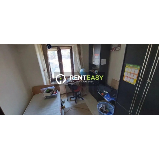 De inchiriat ! Apartament cu 4 camere situat in zona Hala Centrala