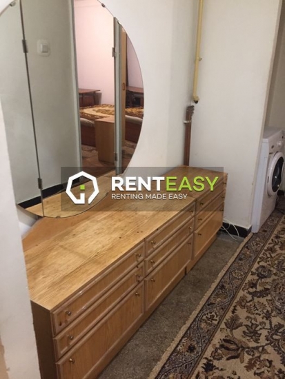 De inchiriat ! Apartament cu trei camere situat pe Bulevardul Stefan Cel Mare