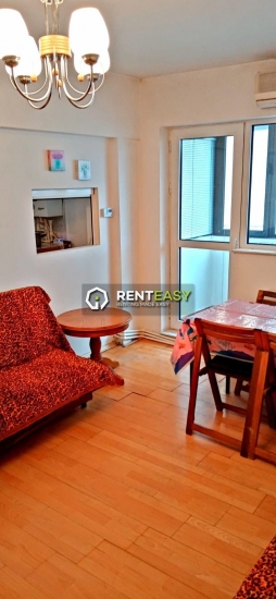 Apartament cu 3 camere de inchiriat situat in Iasi - zona Piata Unirii