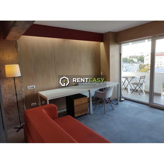 De inchiriat ! Apartament cu doua camere situat in zona Piata Unirii