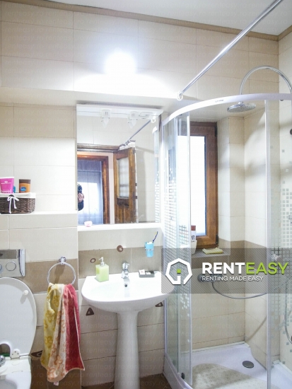 De inchiriat ! Apartament cu trei camere situat in zona Lapusneanu