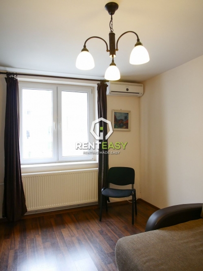 Apartament o camera Gara