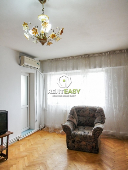 Apartament o camera Hala Centrala