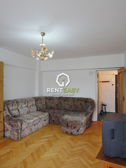 Apartament o camera Hala Centrala