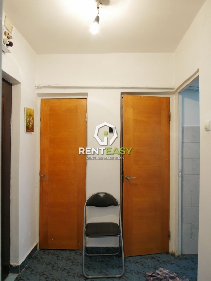 Apartament o camera Hala Centrala