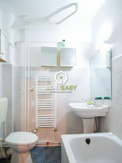 Apartament o camera Hala Centrala