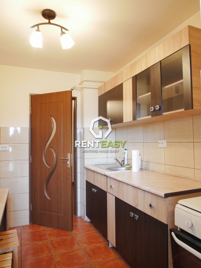Apartament 3 camere decomandat de inchiriat langa Palas