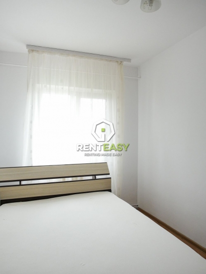 Apartament 3 camere decomandat de inchiriat langa Palas