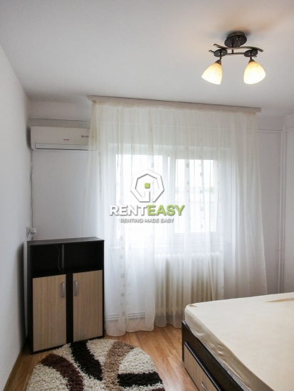 Apartament 3 camere decomandat de inchiriat langa Palas