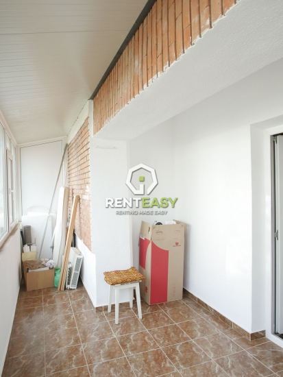 Apartament cu 2 camere decomandat situat in Centru - Podu de Fier