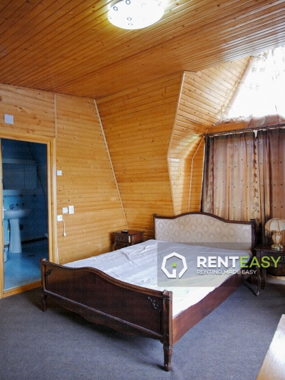 Apartament o camera in Tatarasi