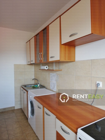 Apartament cu o camera de inchiriat