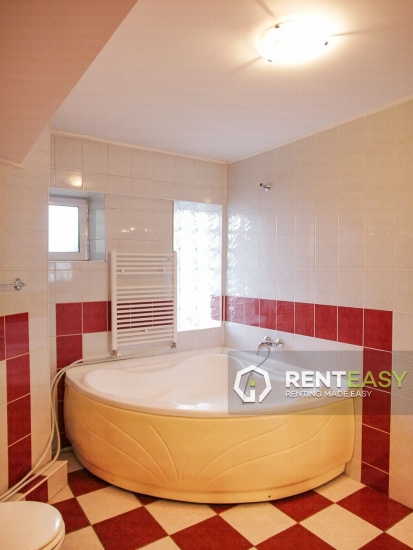Apartament cu 3 camere pentru inchiriere zona Gara