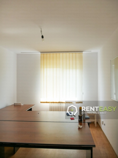 Apartament cu 3 camere de inchiriat in zona Pacurari - Dream Village