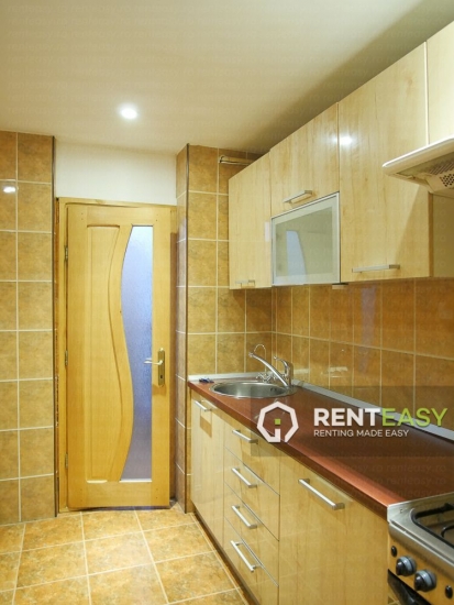 Apartament decomandat cu 3 camere Pacurari de inchiriat