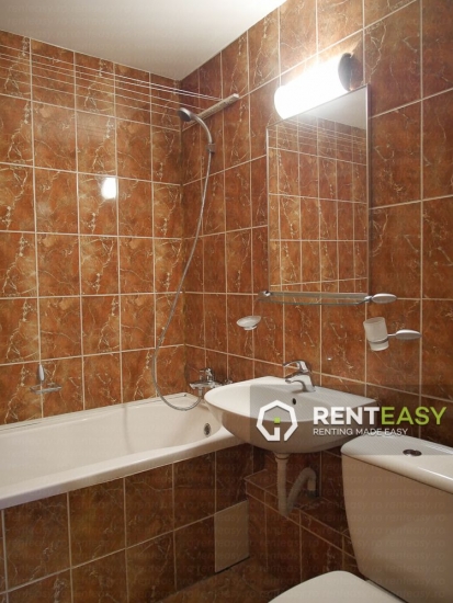 Apartament decomandat cu 3 camere Pacurari de inchiriat