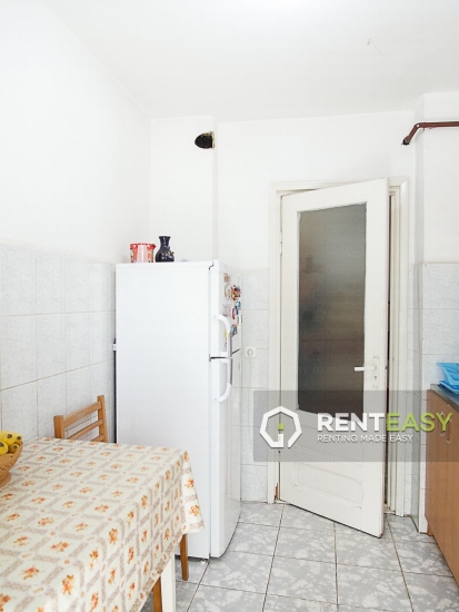 Apartament Decomandat cu 2 Camere de Inchiriat in Podul de Piatra