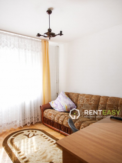 Apartament Decomandat cu 2 Camere de Inchiriat in Podul de Piatra