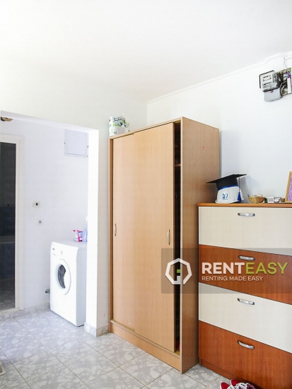 Apartament Decomandat cu 2 Camere de Inchiriat in Podul de Piatra