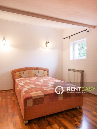 Vila cu 4 Camere de Inchiriat in Pacurari