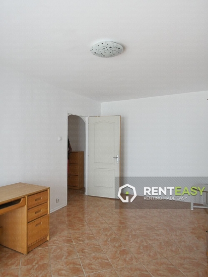 Apartament Nemobilat cu 2 Camere de Inchiriat in Pacurari