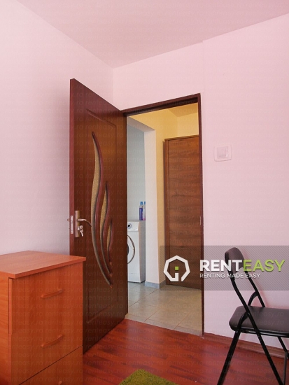 Apartament cu 3 Camere de Inchiriat in Tg. Cucu - Podul de FIer