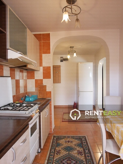 Apartament cu 2 Camere in Podul de Fier de Inchiriat