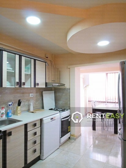 Apartament cu 3 Camere pe Anastasie Panu - Casa de Pensii de Inchiriat