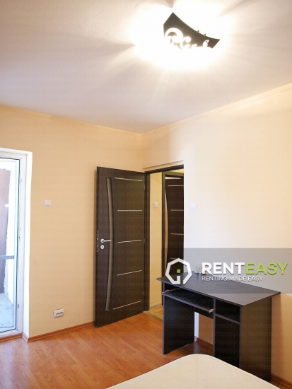 Apartament cu 3 camere de Inchiriat pe Anastasie Panu - Hala Centrala