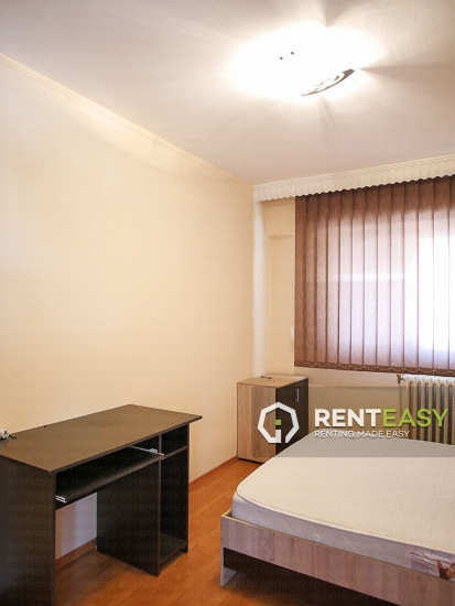 Apartament cu 3 camere de Inchiriat pe Anastasie Panu - Hala Centrala