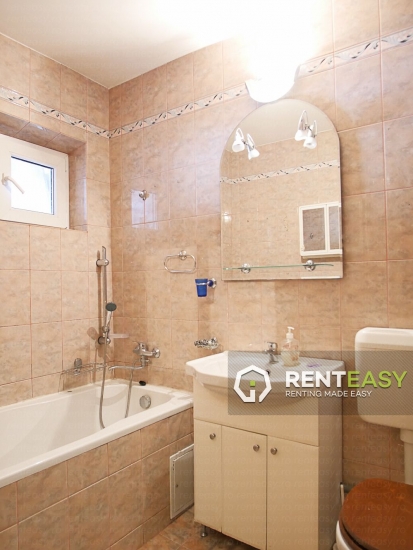 Apartament cu 3 camere de Inchiriat pe Anastasie Panu - Hala Centrala