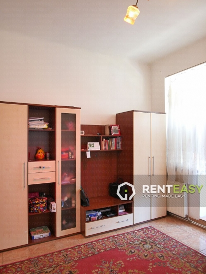 Apartament cu 2 Camere in spatele Mitropoliei de Inchiriat