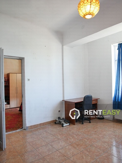 Apartament cu 2 Camere in spatele Mitropoliei de Inchiriat