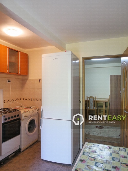 Apartament cu 2 Camere pe Stefan cel Mare de Inchiriat