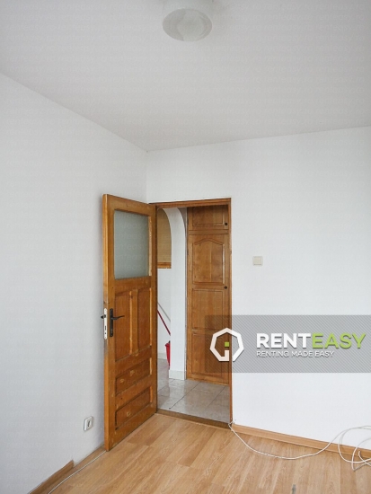 Apartament cu 3 Camere de Inchiriat in Canta
